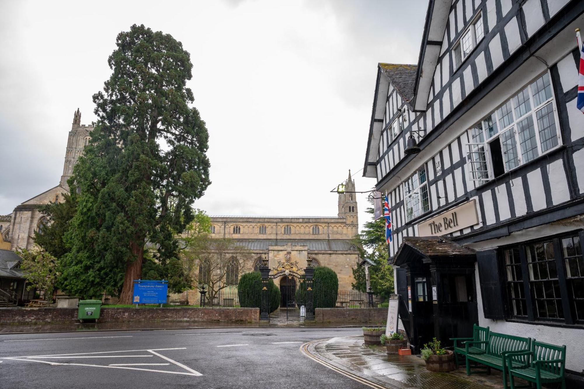 Bell Hotel By Greene King Inns Tewkesbury Buitenkant foto